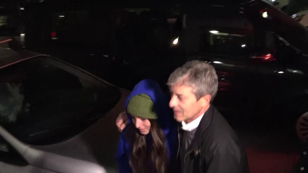 Alessia Piperno è tornata in Italia: l'arrivo a casa e la gioia degli abitanti del quartiere