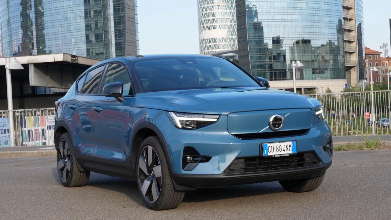 Volvo C40 Recharge, nata "elettrica": lo dice anche il suo look