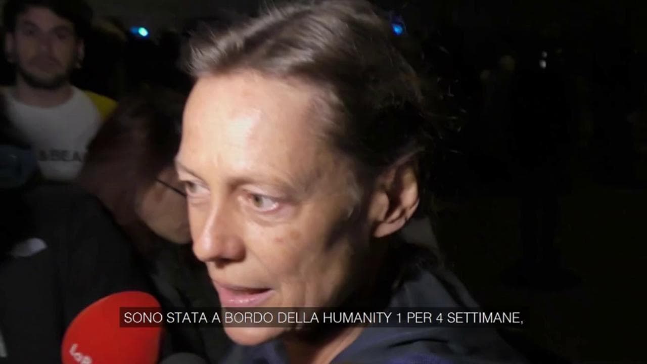 Migranti, la portavoce della ong Sos Humanity: "Lasciare il porto è contro le regole"