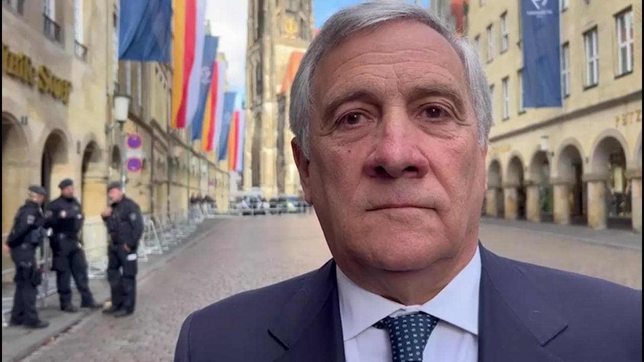 Tajani a Repubblica: "Nessun problema con la Germania ma vogliamo sapere chi c’è a bordo delle navi dei migranti"