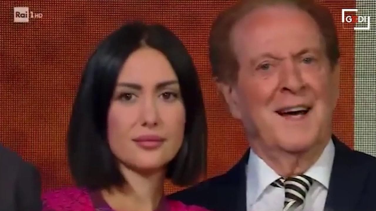 La versione di Memo Remigi: "Alla Morlacchi solo una pacchettina. Mi danno del vecchio bavoso e lei non risponde"