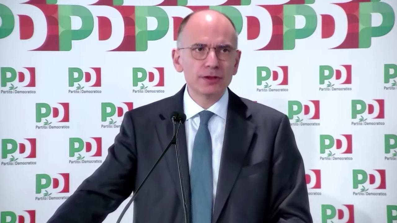 Letta contro Renzi: "Attacca noi e non il Governo, è una stampella della maggioranza"
