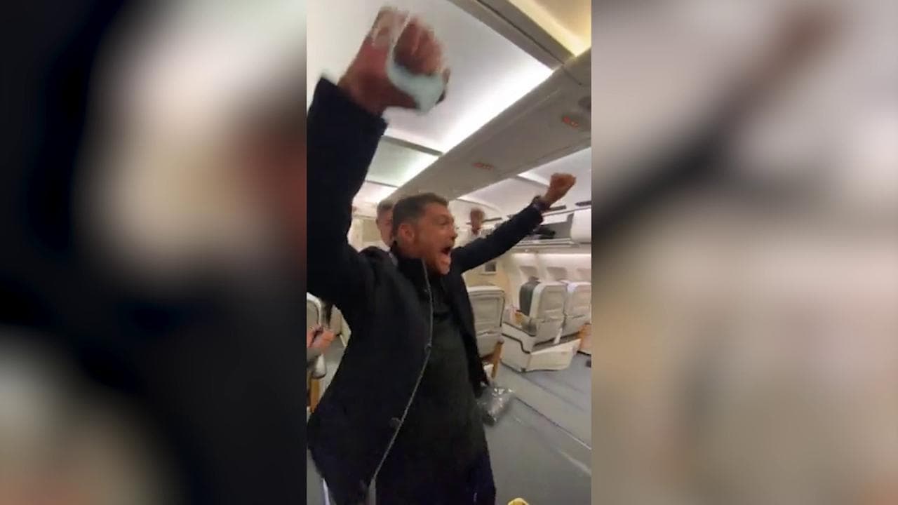 Champions, il Porto festeggia in aereo: l'Atletico sbaglia un rigore, portoghesi agli ottavi