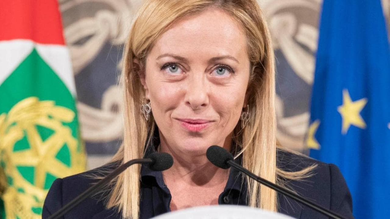 Governo, Giorgia Meloni pubblica il best of dell'insediamento: "Si comincia, siamo pronti"
