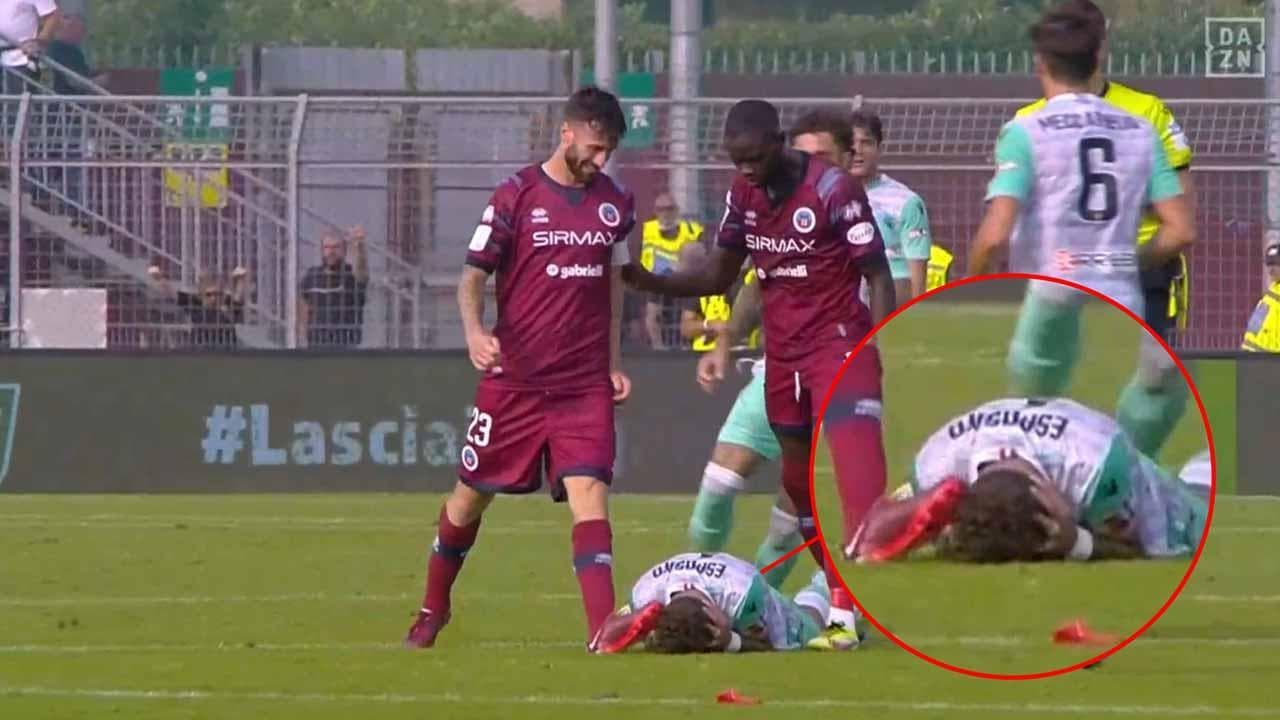 Cittadella-Spal, il giocatore calpesta la testa dell'avversario mentre è a terra