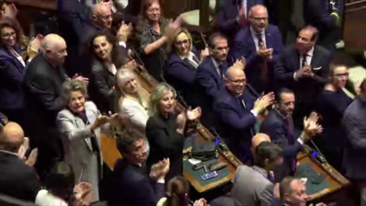 Camera, Lorenzo Fontana eletto presidente: l'applauso del centrodestra al raggiungimento del quorum