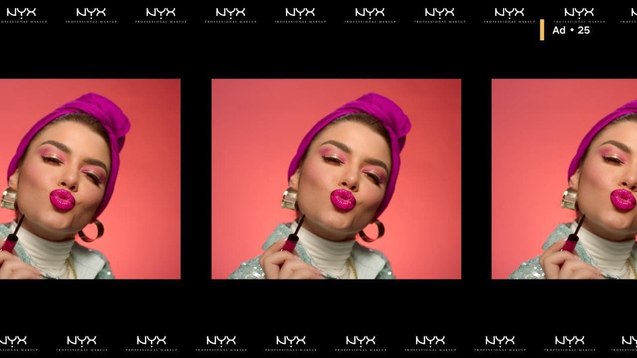 Netflix, lo spot prima di Emily in Paris