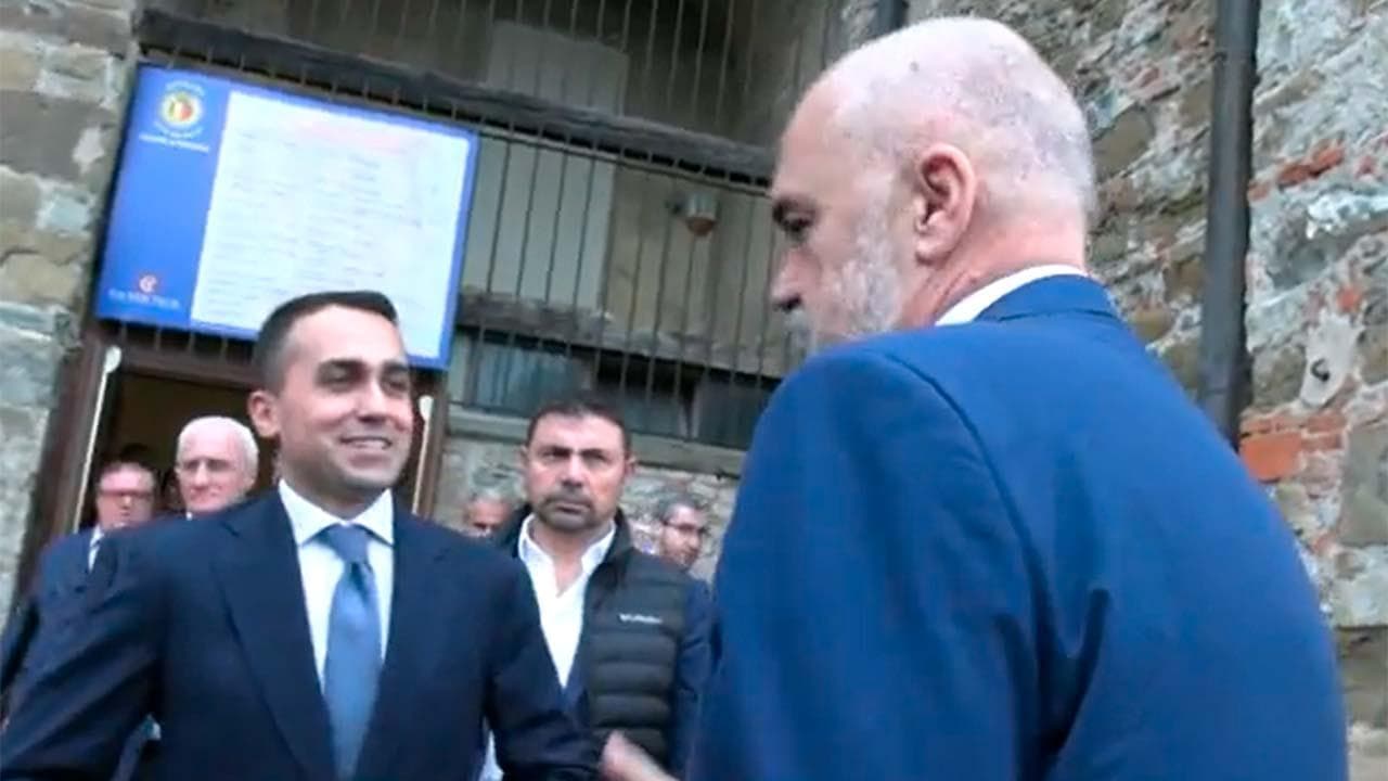 Bergamo, ricompare Di Maio con il premier albanese. Che scherza sul loro "contrabbando vaccini"