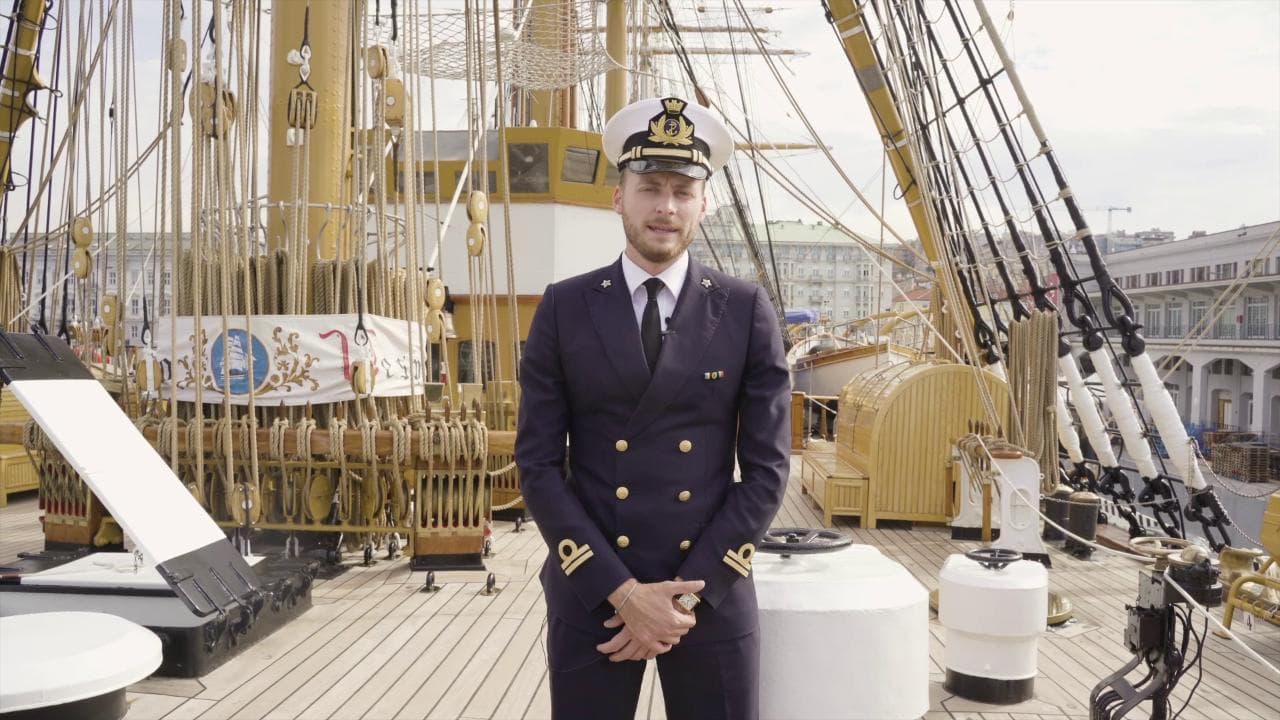 L'Amerigo Vespucci a Trieste per la Barcolana: "Vi raccontiamo la vita sulla nave più bella del mondo"