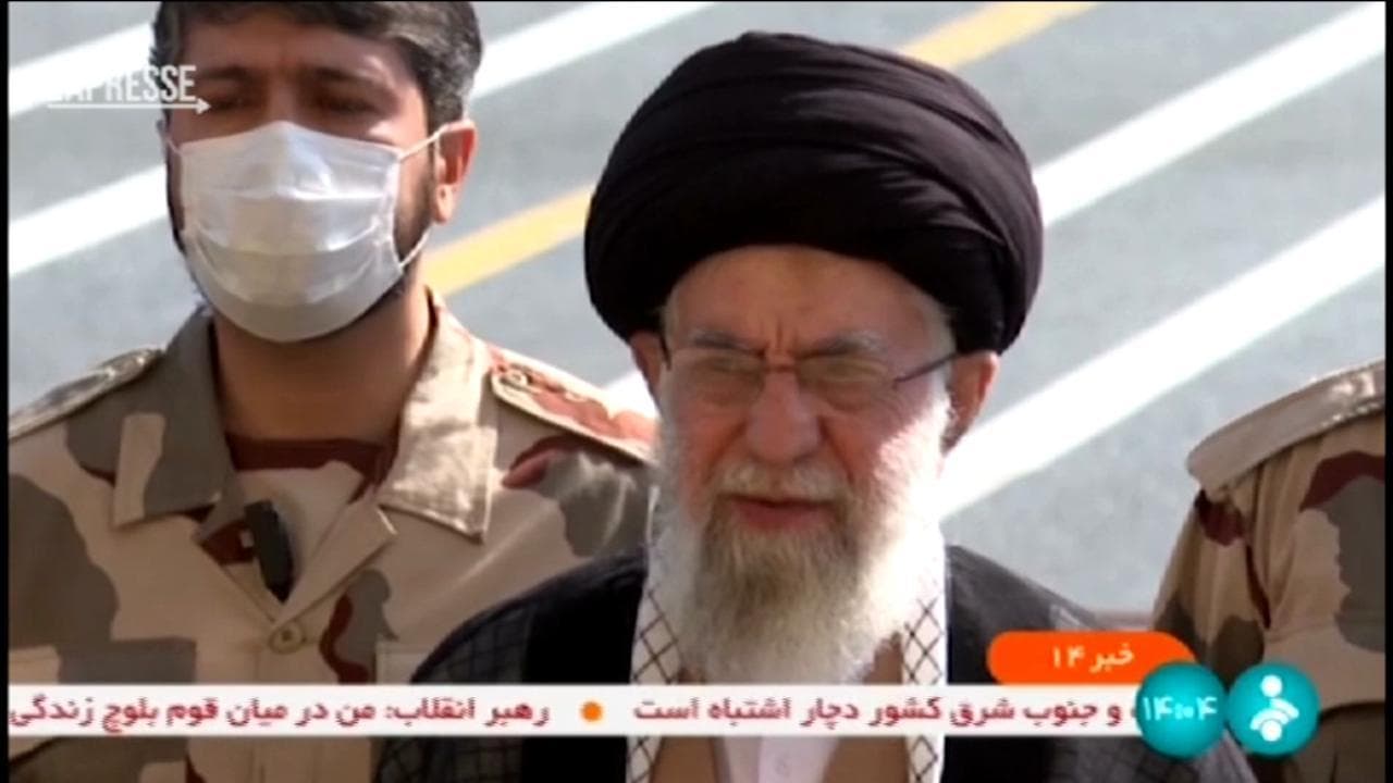 Iran, Khamenei: "Le proteste per la morte di Mahsa Amini pianificate dall'America"