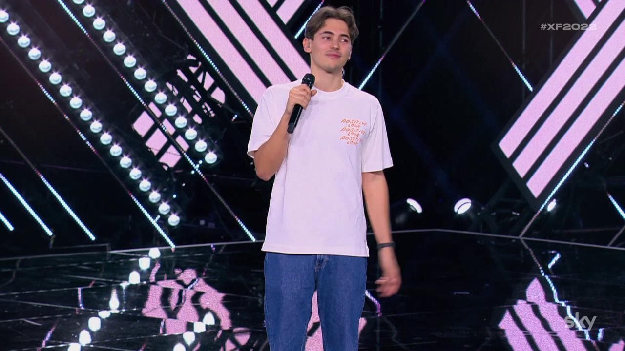 X Factor, la prima volta di Matteo Orsi: le sue lacrime convincono il pubblico e la giuria