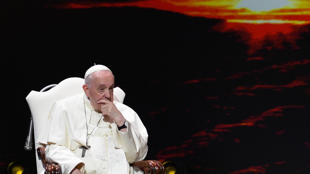 Papa Francesco: "Non abbiamo custodito il pianeta e non sappiamo custodire la pace"