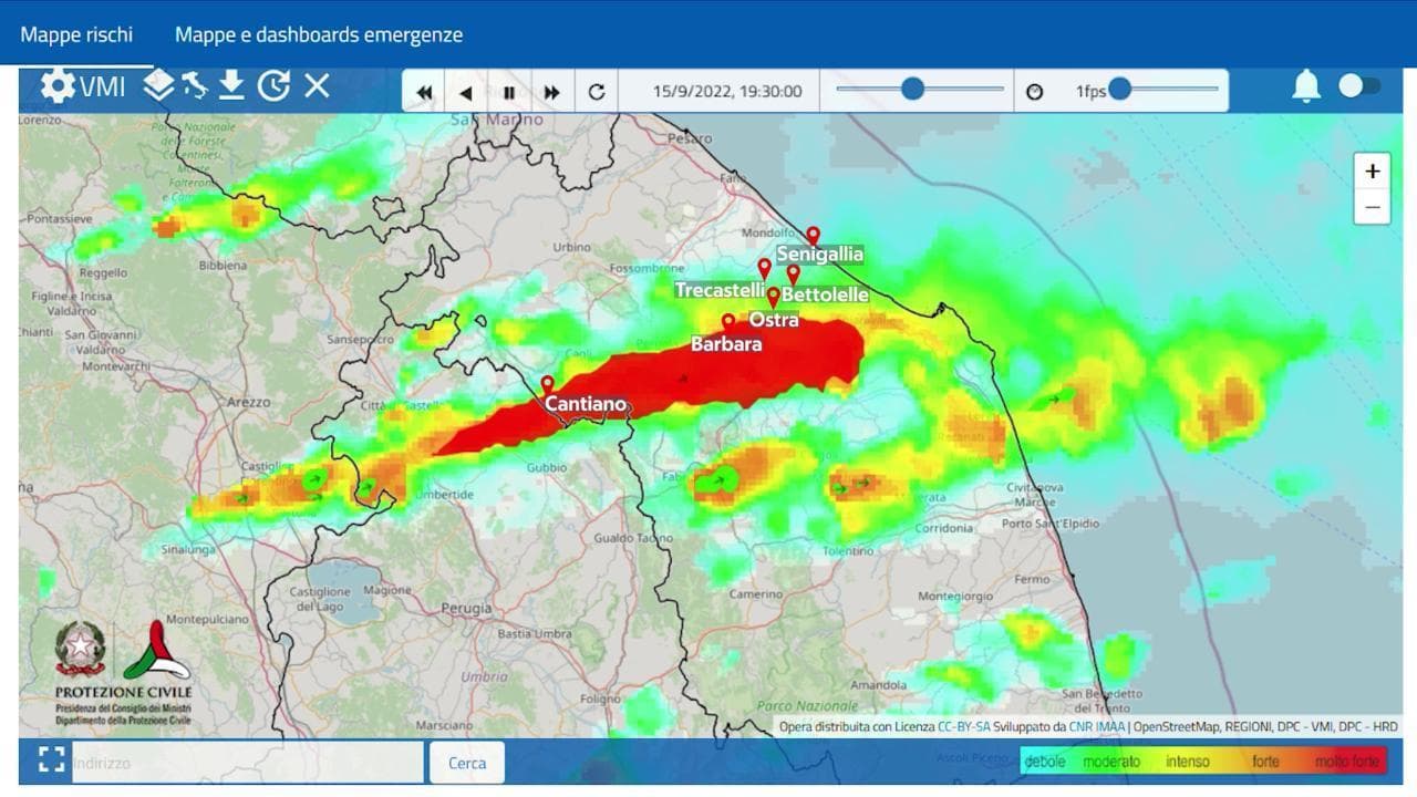 Emergenza maltempo, il nubifragio delle Marche visto dal radar meteorologico: l'animazione