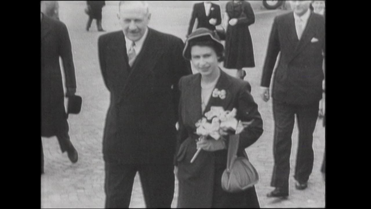 La prima volta di Elisabetta in Italia: l'accoglienza di Einaudi e De Gasperi nelle immagini del 1951