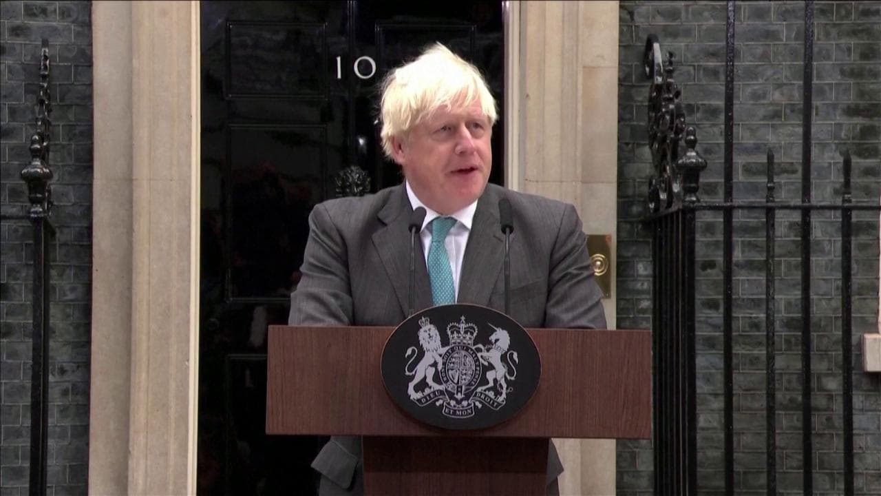 Gb, Boris Johnson lascia Downing Street: "Fiero di quanto fatto, fervente sostegno a Liz Truss"