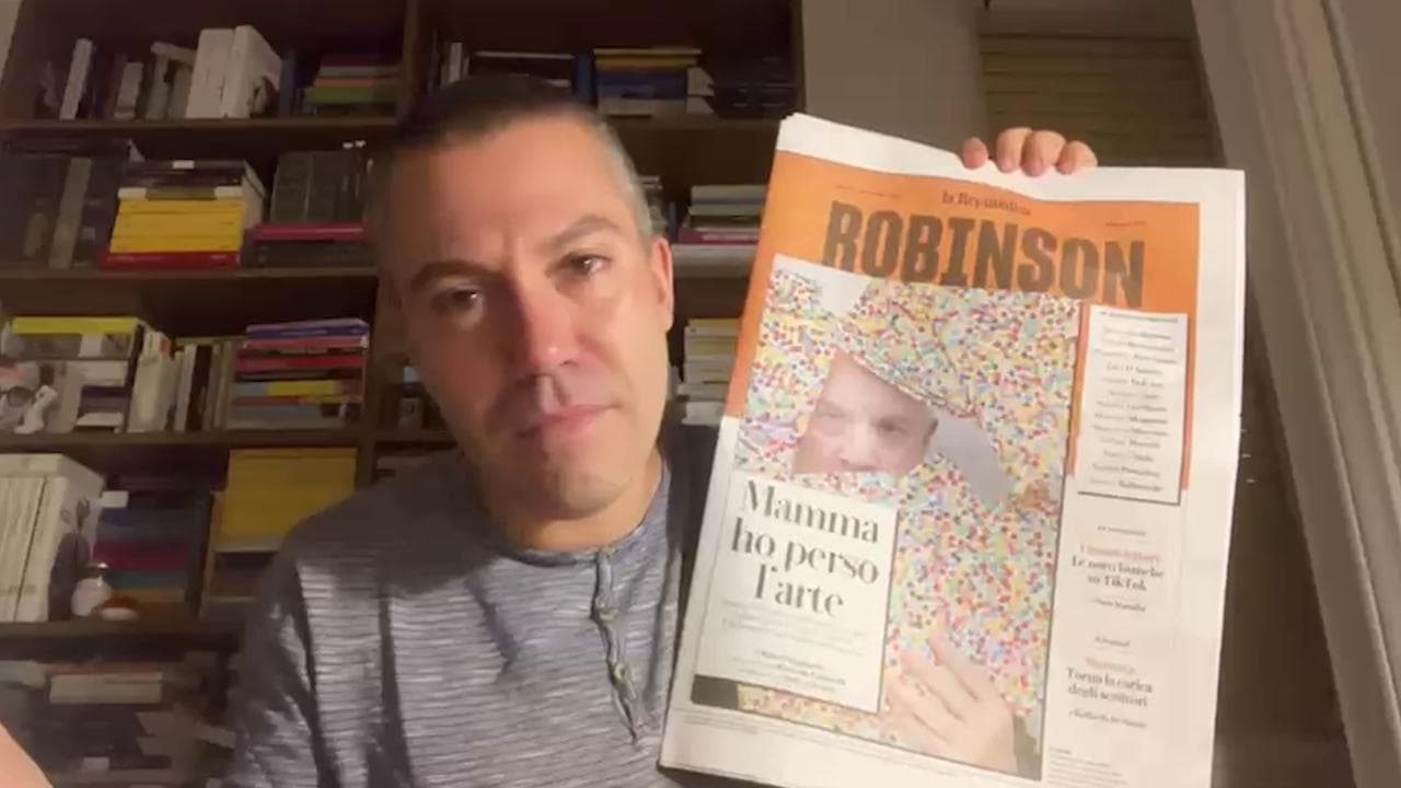 Robinson, Saverio Raimondo: ''Prendete l'inserto e bruciatelo, diventa un virus!"