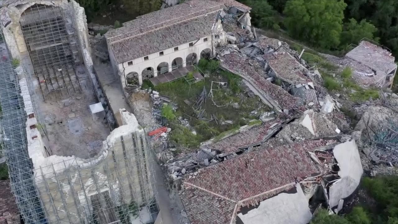 Terremoto Centro Italia, a che punto è la ricostruzione a sei anni dal sisma: le immagini dal drone