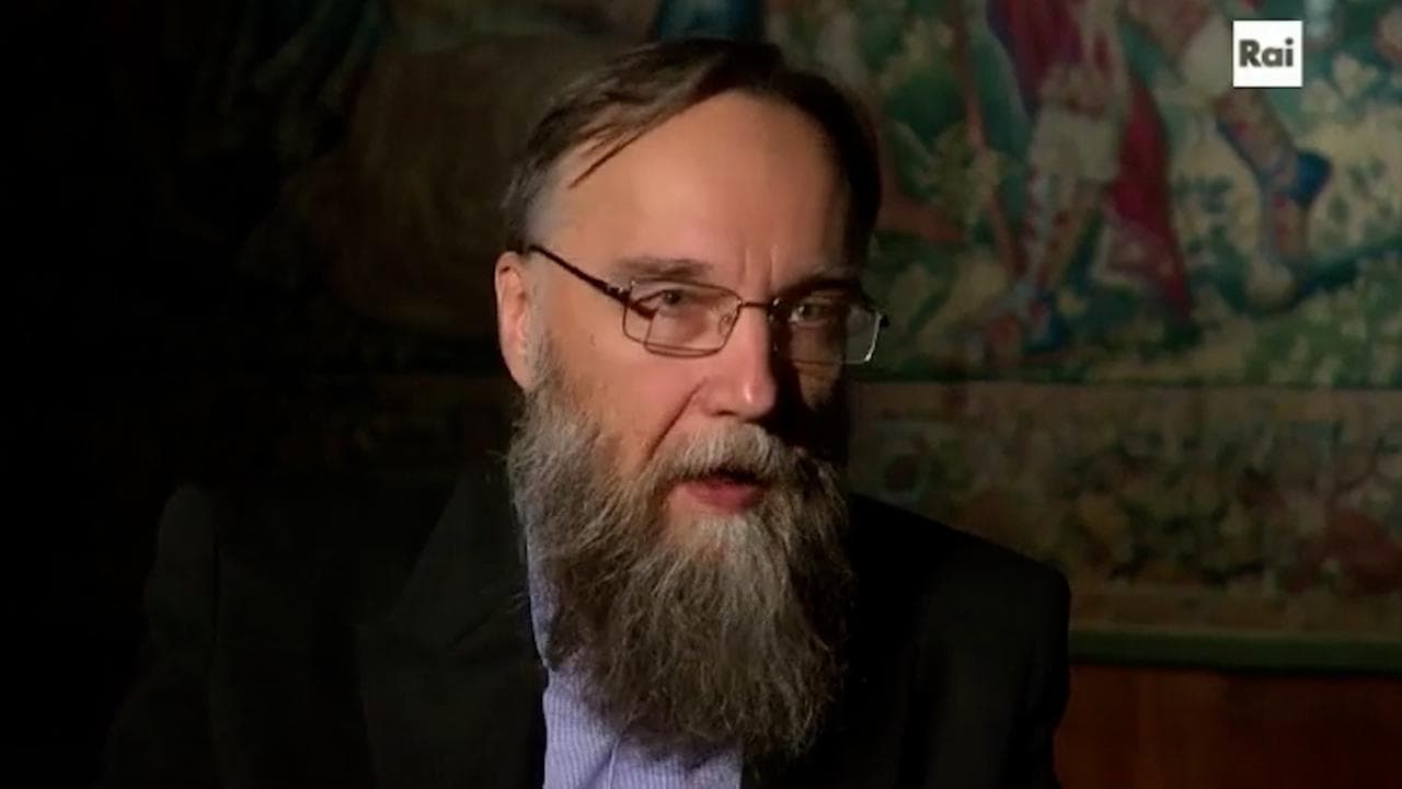 Dugin nel 2018: "Vedo sempre Salvini in Italia, affascinante parlare di populismo con lui"