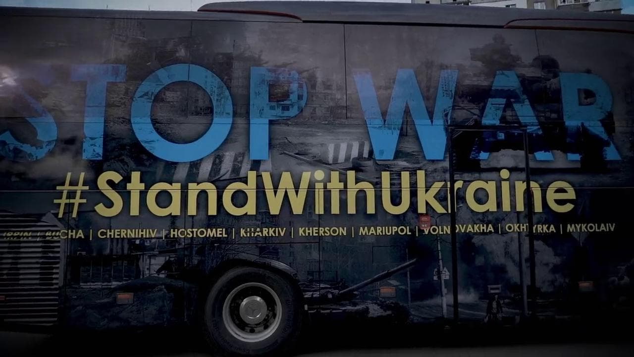 Il nuovo pullman dello Shakhtar Donetsk e il suo messaggio contro la guerra in Ucraina