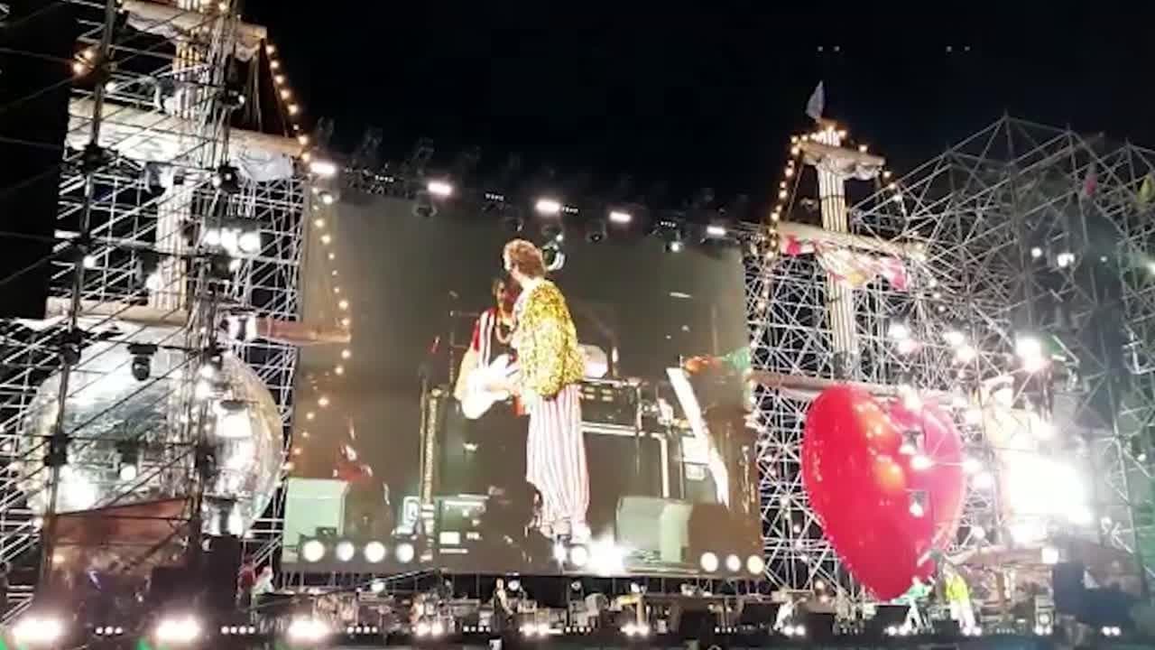 Vasto, al JBP Morandi e Achille Lauro. Jovanotti: "Achille mi piace mi iscrivo al suo fan club"