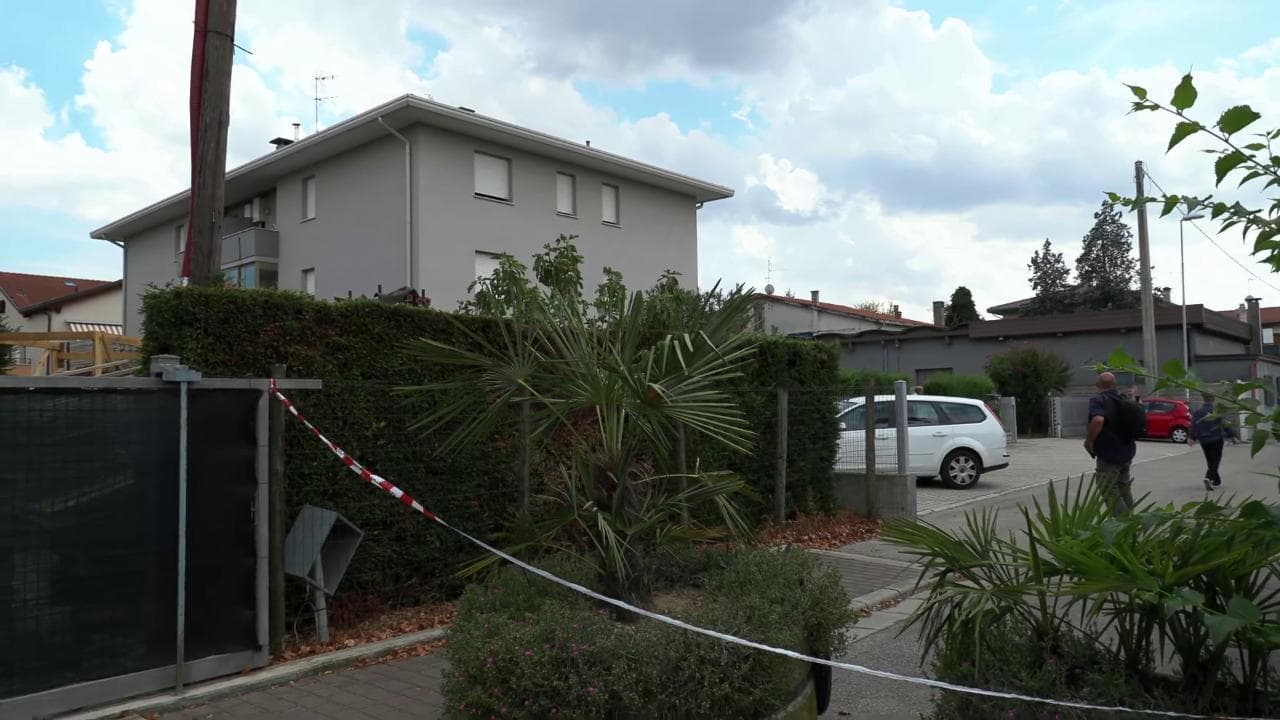 Tombelle di Vigonovo, i soccorsi sul luogo in cui una bimba è stata investita dall'auto del padre