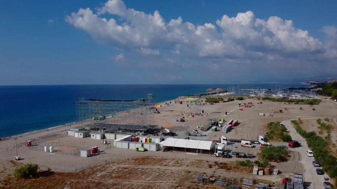 Jovanotti a Roccella Jonica, cosa resta del Jova beach party dopo le polemiche