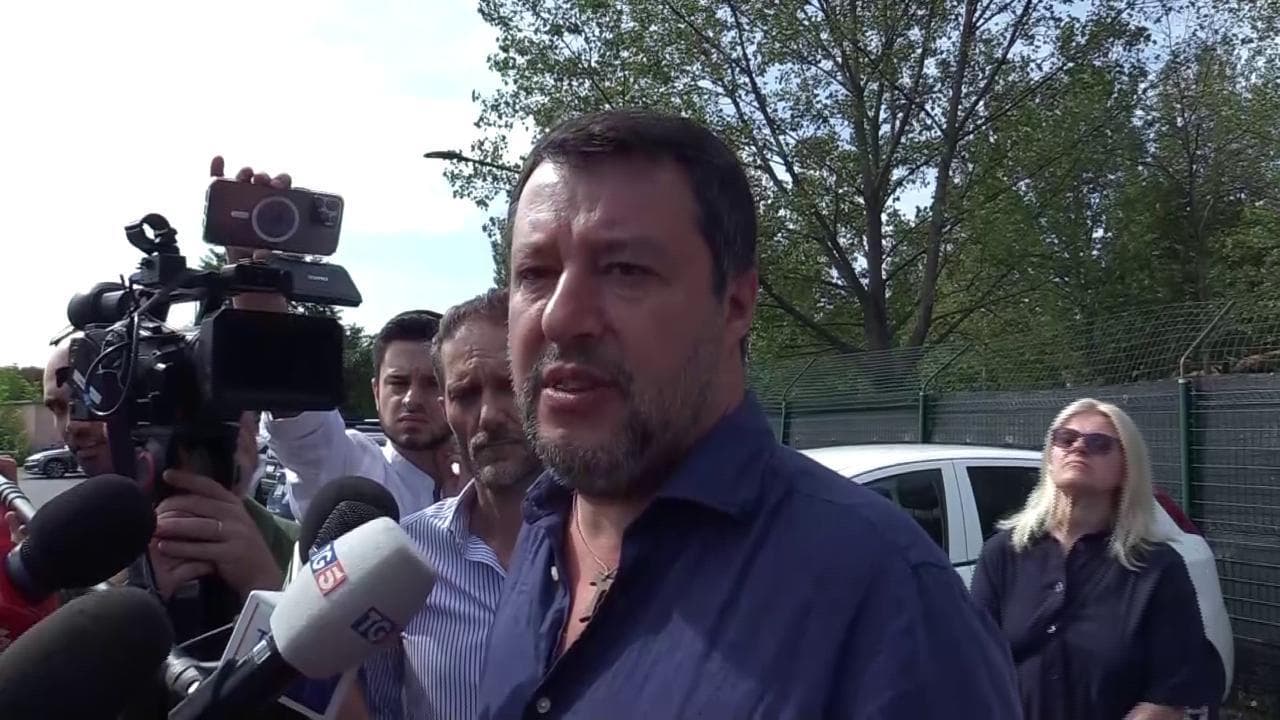 Jova Beach Party, Salvini difende Jovanotti: "Va premiato, polemiche sono da pseudo ambientalisti"
