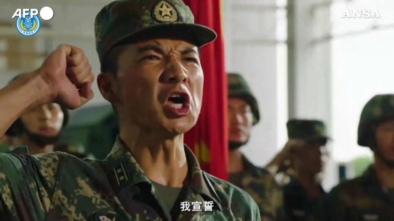 Pelosi in visita a Taiwan, la Cina 'mostra i muscoli' agli Stati Uniti con un video dell'esercito