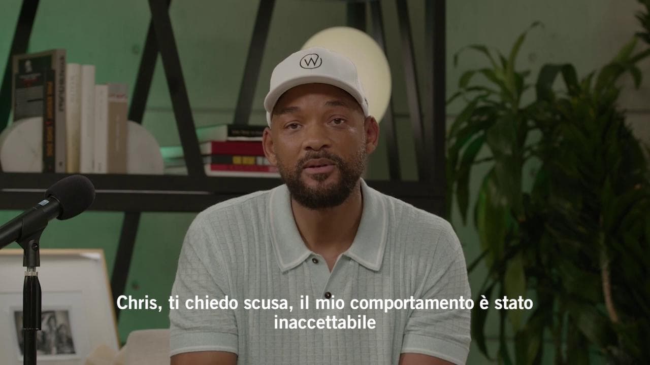 Will Smith si scusa per lo schiaffo a Chris Rock: "Inaccettabile il mio comportamento"