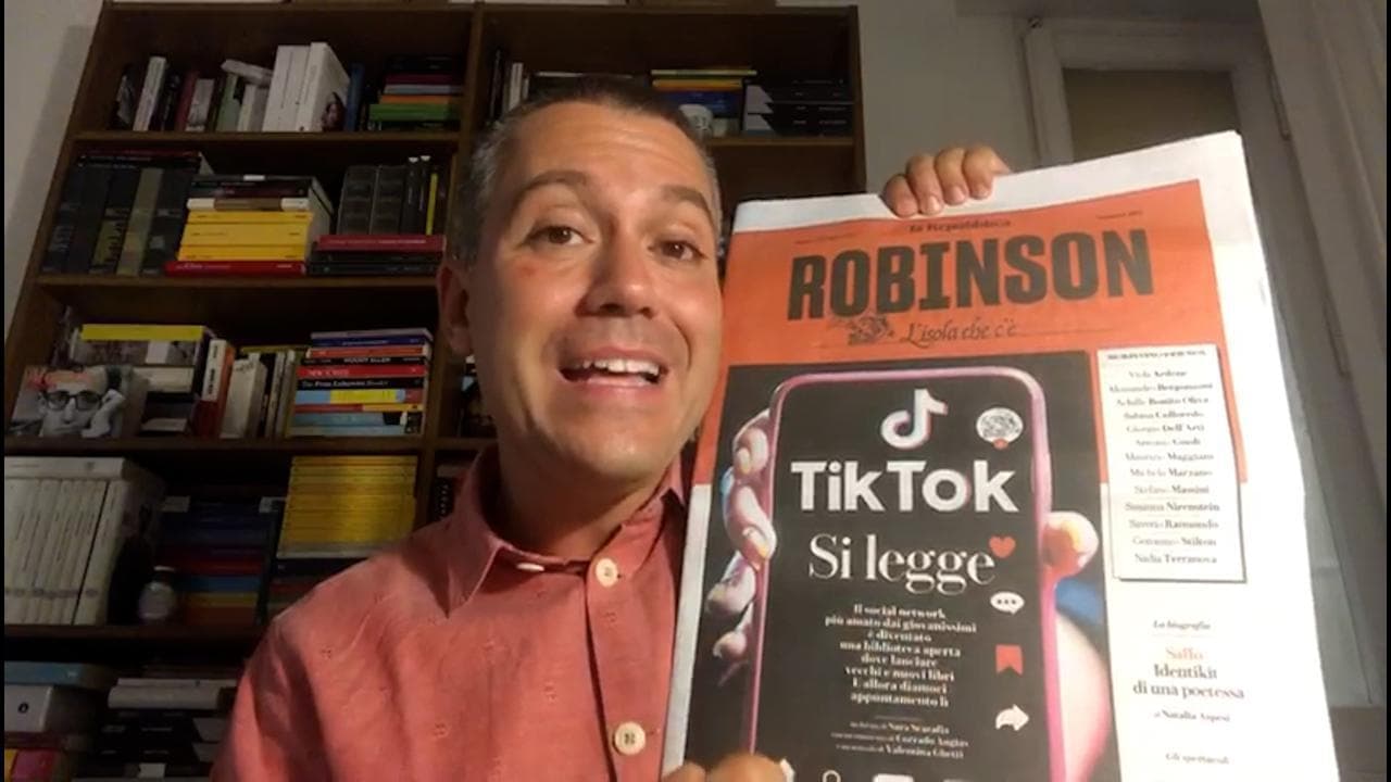 Saverio Raimondo: "Attenti all'ennesima truffa online, quelli di Robinson vi ricattano su TikTok"