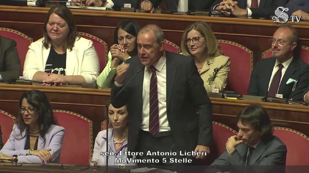 Governo, Licheri (M5s): "Solo noi incalziamo il governo, ma non chiediamo poltrone come la Lega"