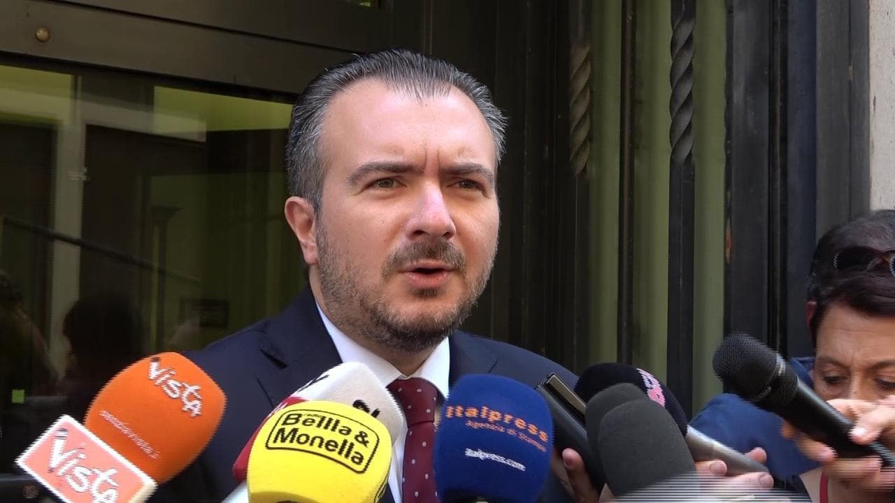 Governo, Molinari (Lega): "No a M5s e a provocazioni del PD". E Giorgetti non risponde