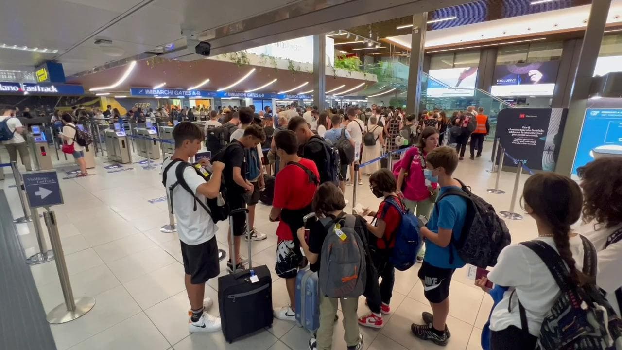 Linate in tilt: coda infinita per i controlli al termine dello sciopero