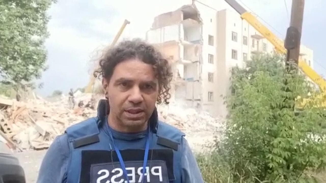 Ucraina, palazzo bombardato a Chasiv Yar: qualcuno ha fatto la spia con i russi