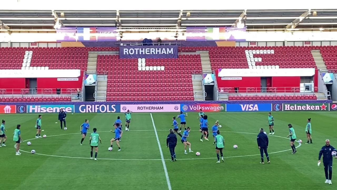 Calcio femminile, l'Italia pronta a sfidare la Francia nel suo esordio all'Europeo, in Inghilterra