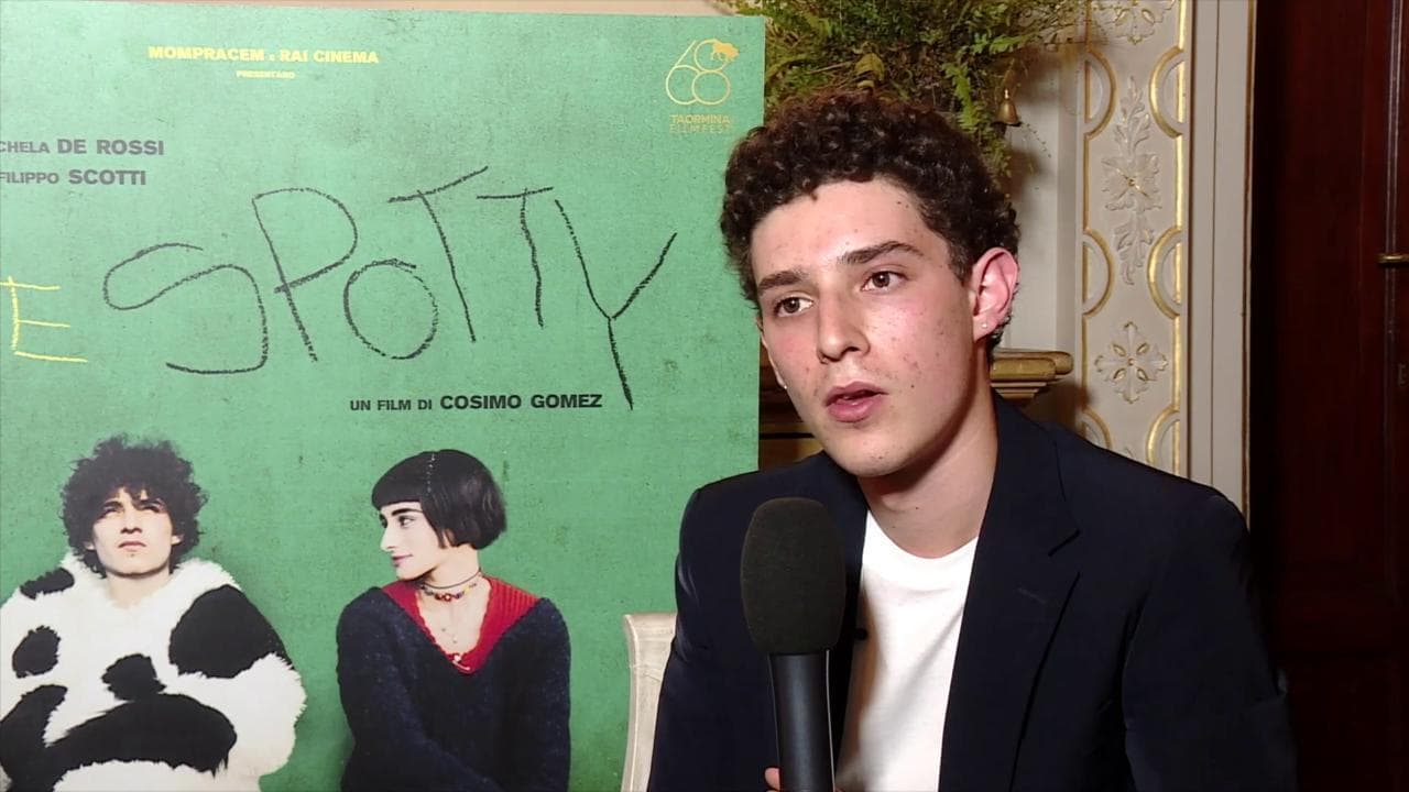 'Spotty e io', Filippo Scotti è un ragazzo cane: "Una commedia romantica surreale"