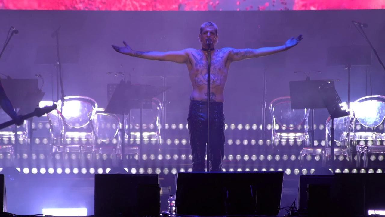 Achille Lauro, in 12mila per la tappa milanese del tour