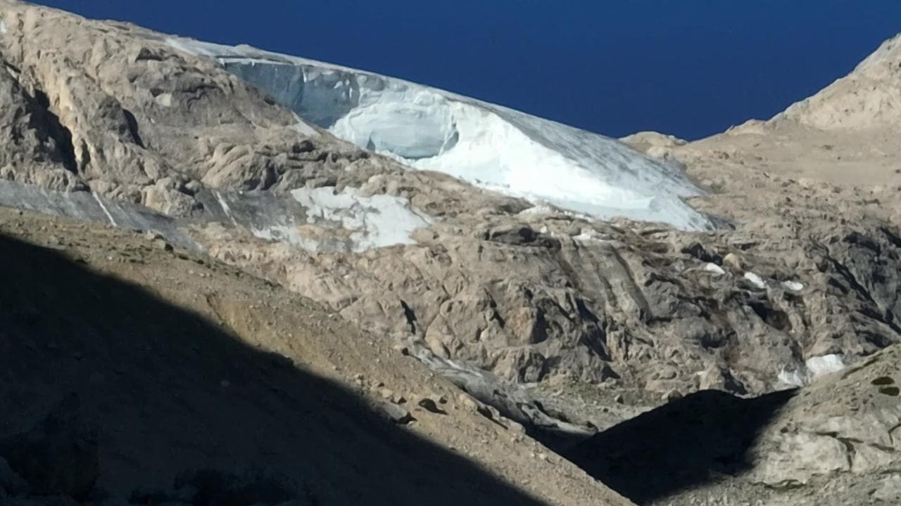 Crollo ghiacciaio Marmolada, continuano le ricerche dei dispersi: le immagini dal drone