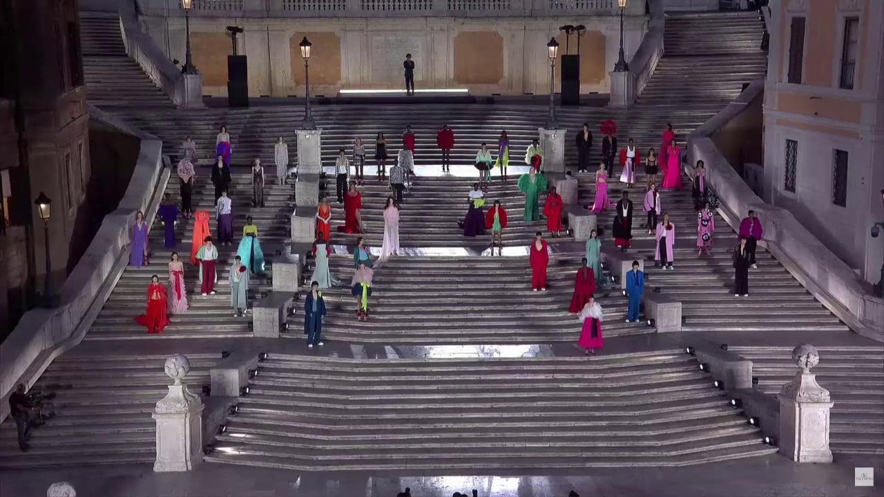 La collezione Valentino The Beginning Haute Couture Fall/Winter 2022-23