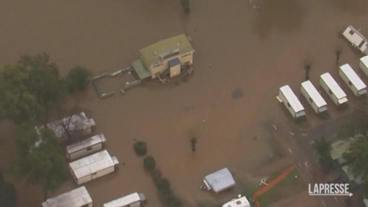 Australia, alluvione e inondazioni a Sydney: 30mila persone evacuate