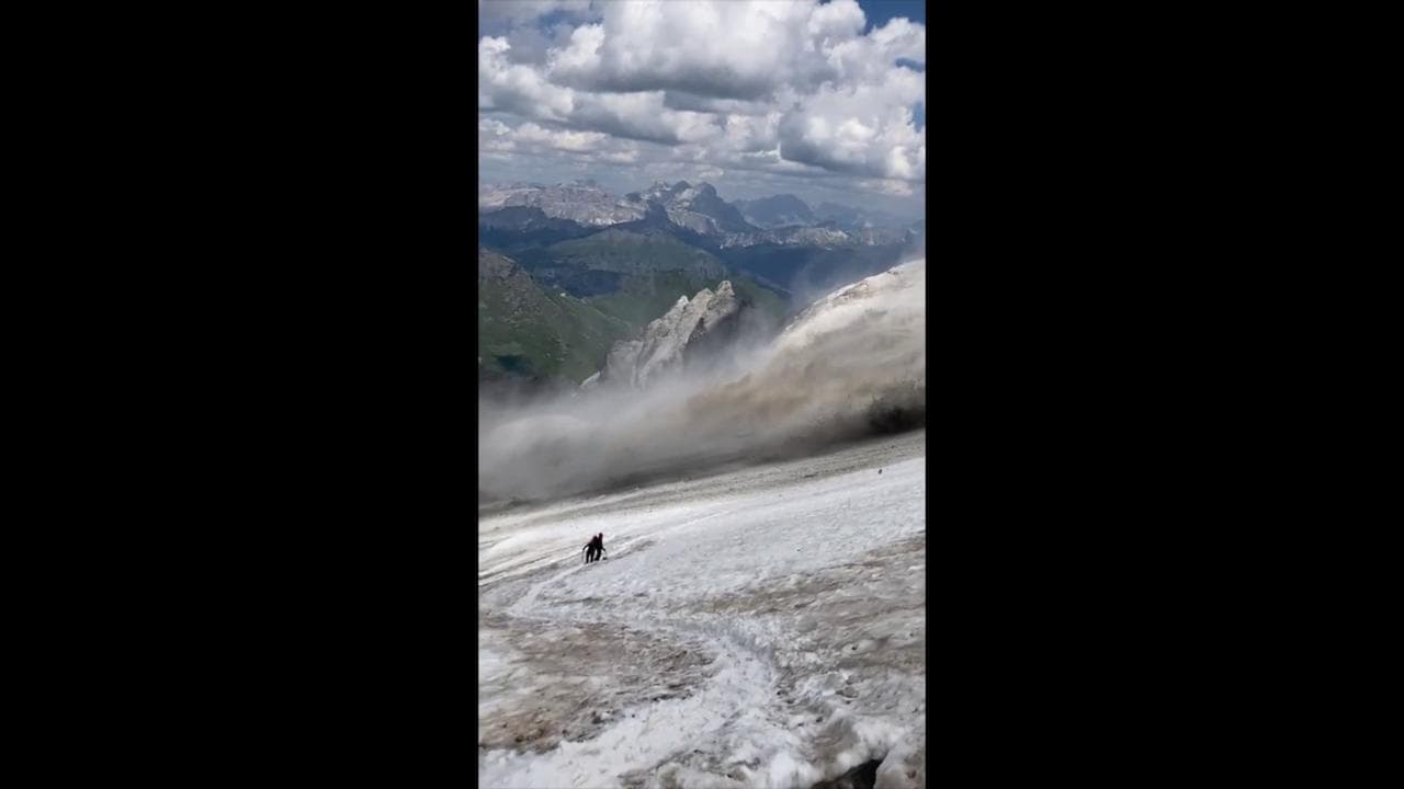 L'impressionante colata di ghiaccio dalla Marmolada vista dagli escursionisti in salvo