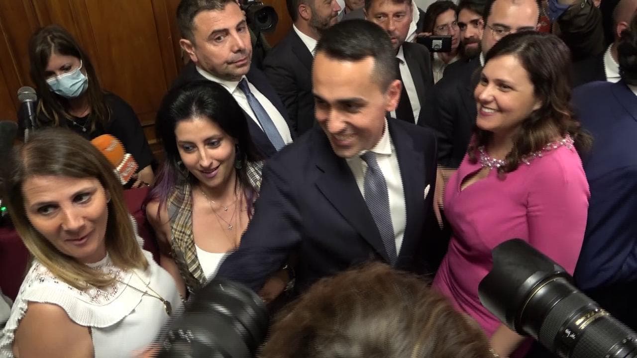 Da Spadafora a Castelli, ecco chi ha seguito Di Maio nell'addio al populismo e al motto 'uno vale uno'