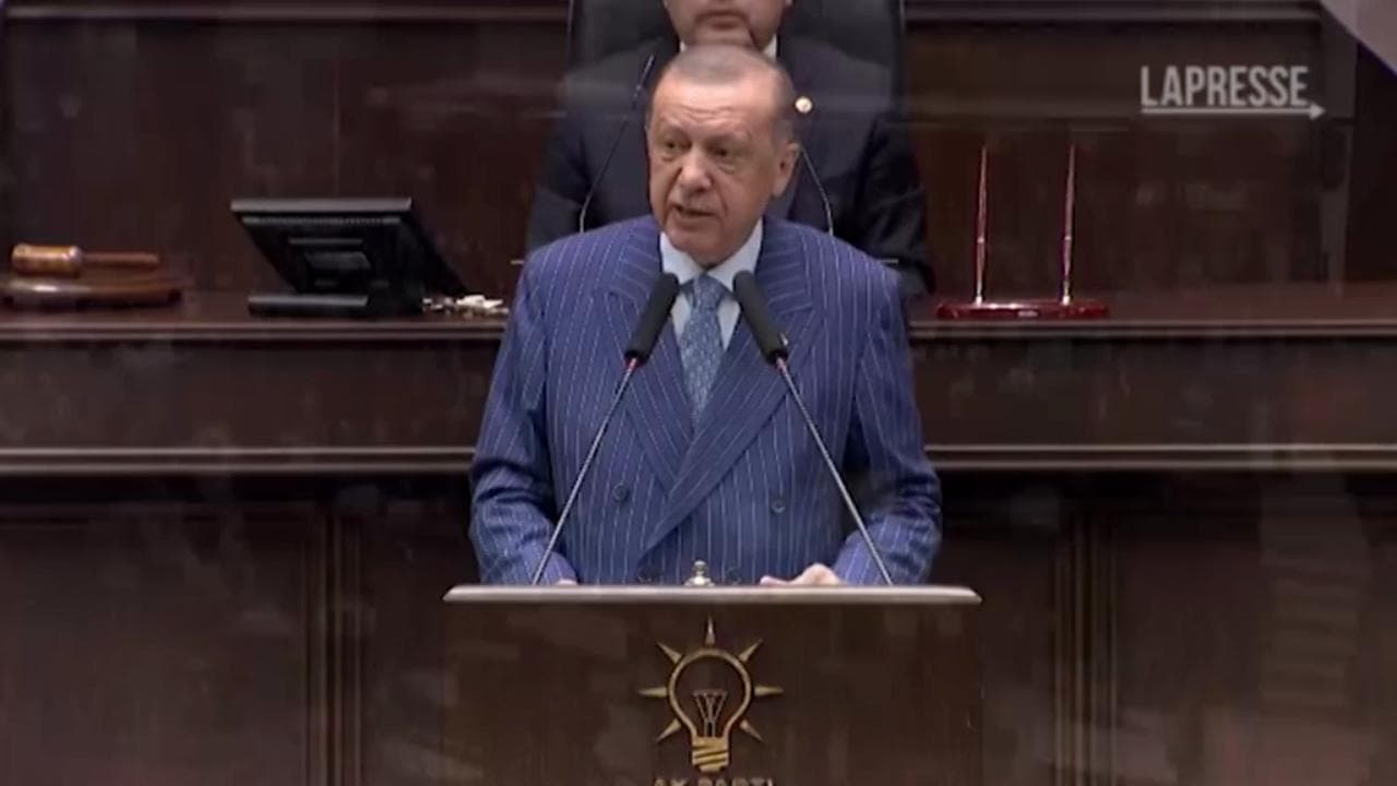 Turchia, Erdogan: "Il nostro Paese si chiamerà Türkiye, Turkish Airlines diventa Türk Hava Yolları"