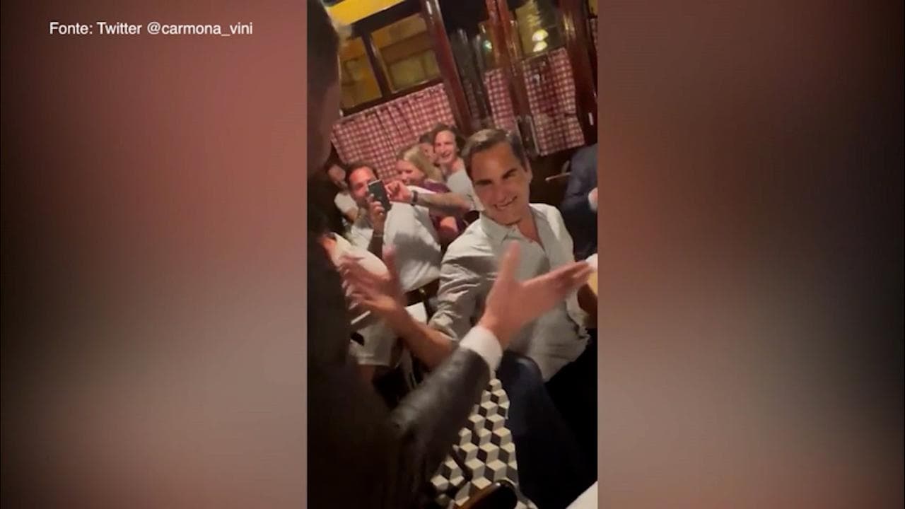 L'incontro del fan con Federer: "Ho un tatuaggio che ti rappresenta"