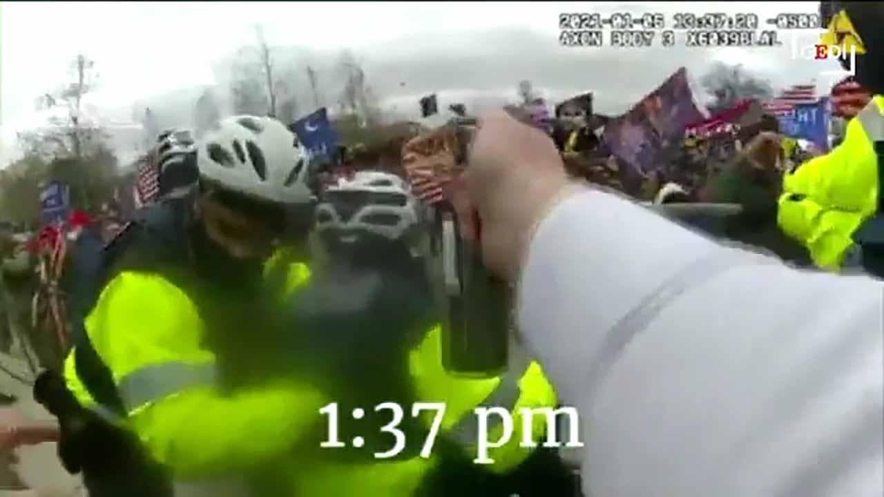 Assalto a Capitol Hill fu "tentato golpe" secondo la Commissione d'inchiesta: la ricostruzione nel video inedito