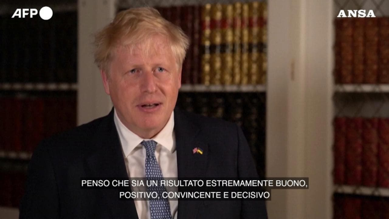 Boris Johnson: "Il risultato del voto è convincente, il governo va avanti"
