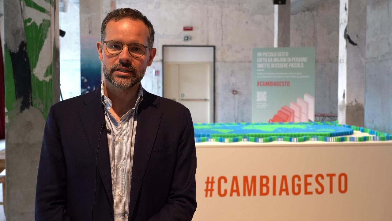 #Cambiagesto, la campagna per prevenire l'inquinamento da mozziconi
