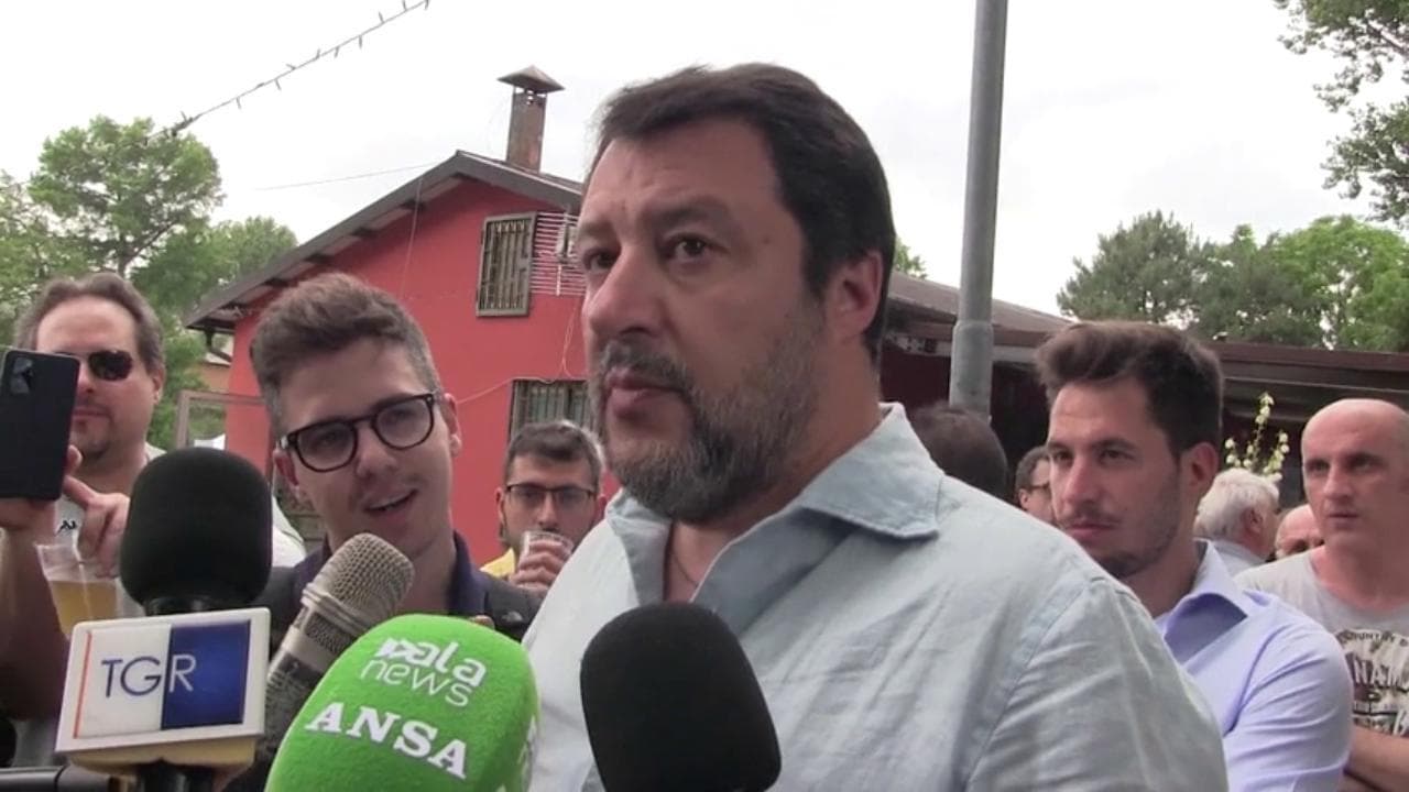 Elezioni Lombardia, Salvini: "Fontana-Moratti? Squadra che vince non si cambia, come il Milan"