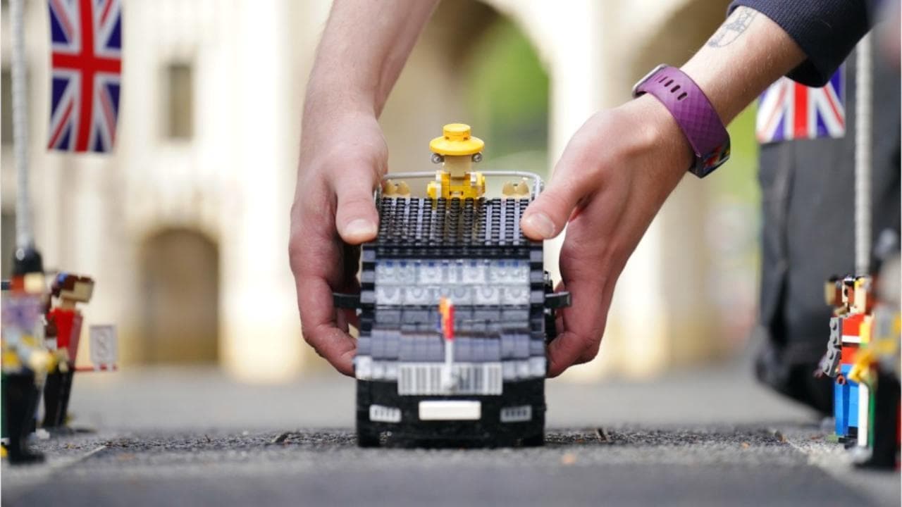 Giubileo di Platino: la festa della Regina ricreata con 18.000 Lego