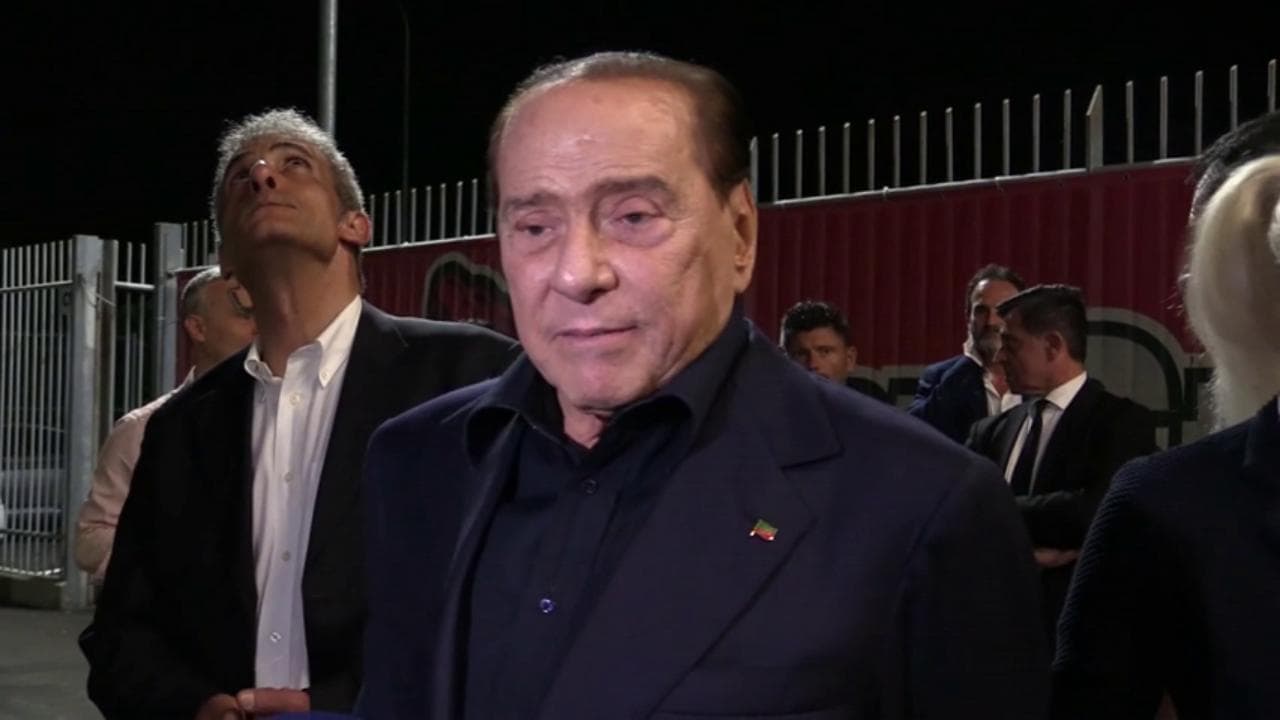 Calcio, Berlusconi: "Magari torno al Milan con Galliani, non si sa mai"